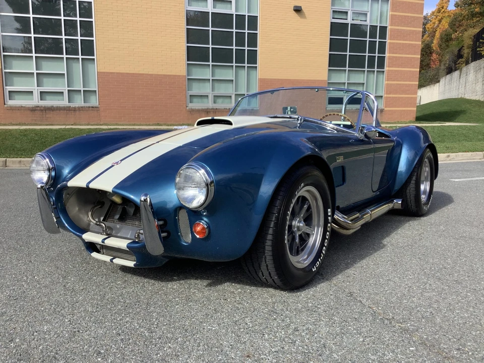 Shelby Cobra Replica - Image 2 of 31