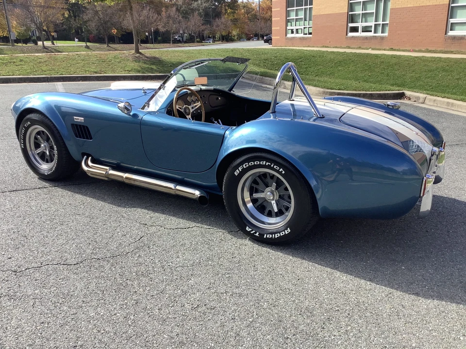Shelby Cobra Replica - Image 7 of 31