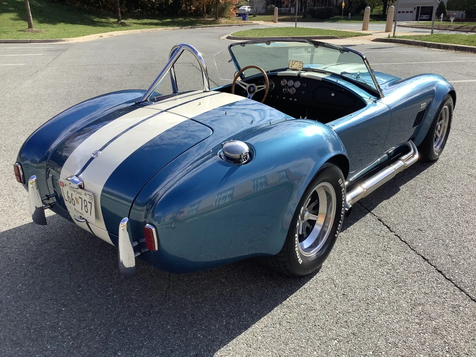 Shelby Cobra Replica - Image 13 of 31