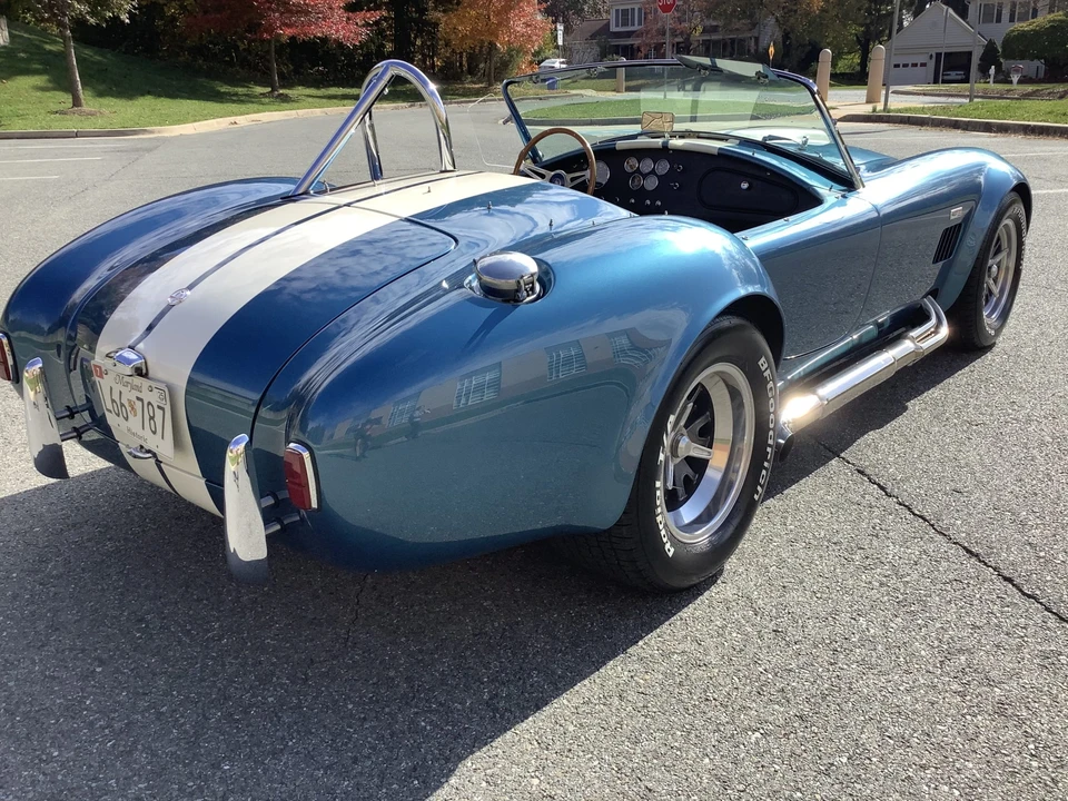 Shelby Cobra Replica - Image 14 of 31