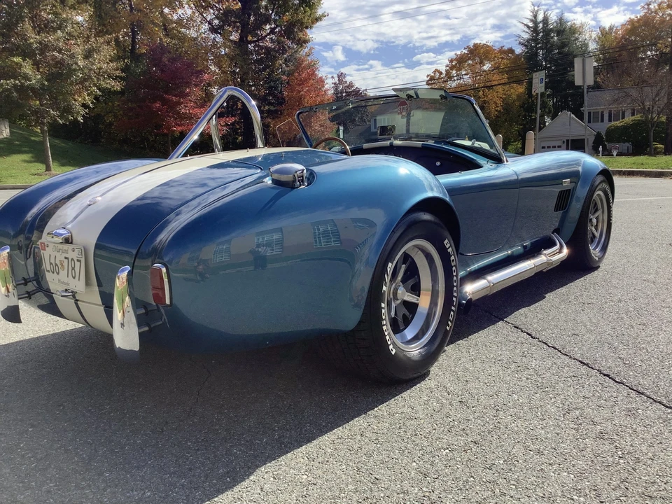 Shelby Cobra Replica - Image 15 of 31