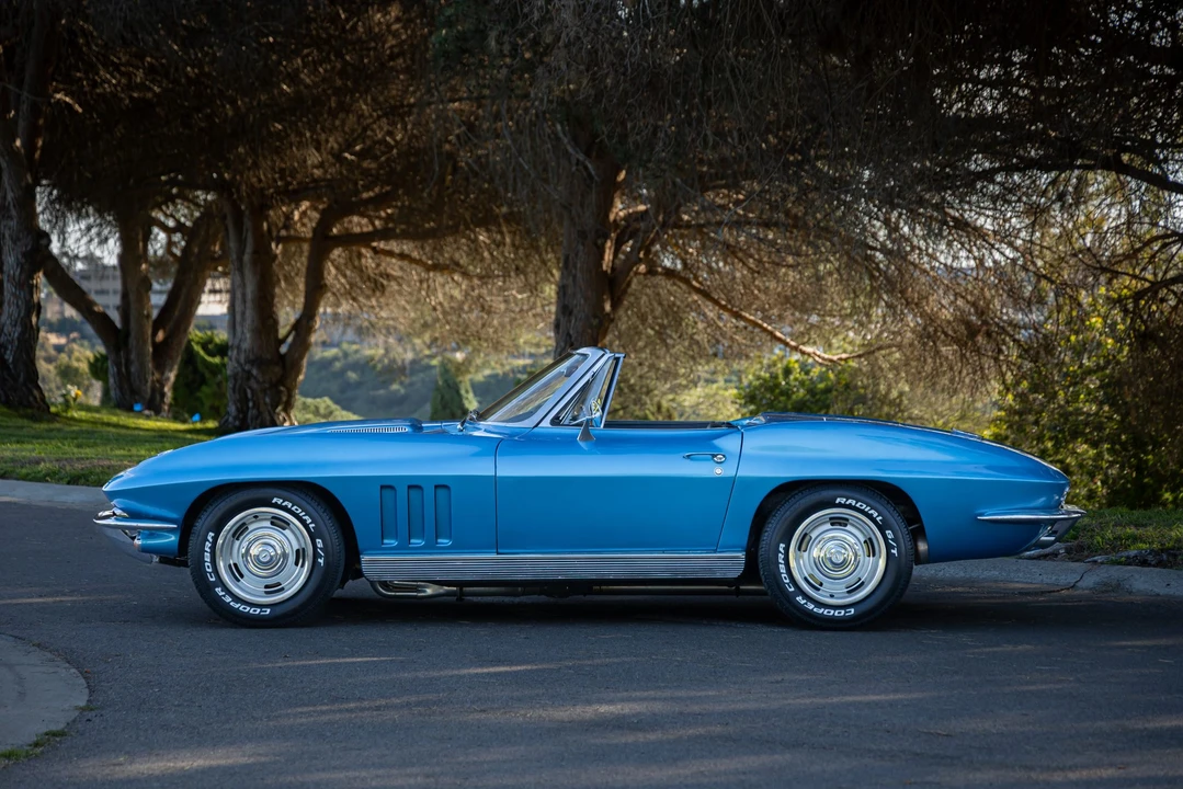 1966 Chevrolet Corvette C2 - Image 6 of 31
