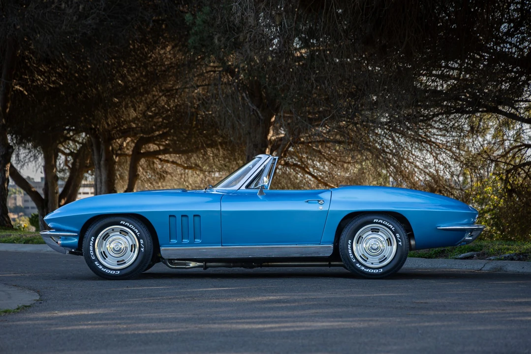 1966 Chevrolet Corvette C2 - Image 7 of 31