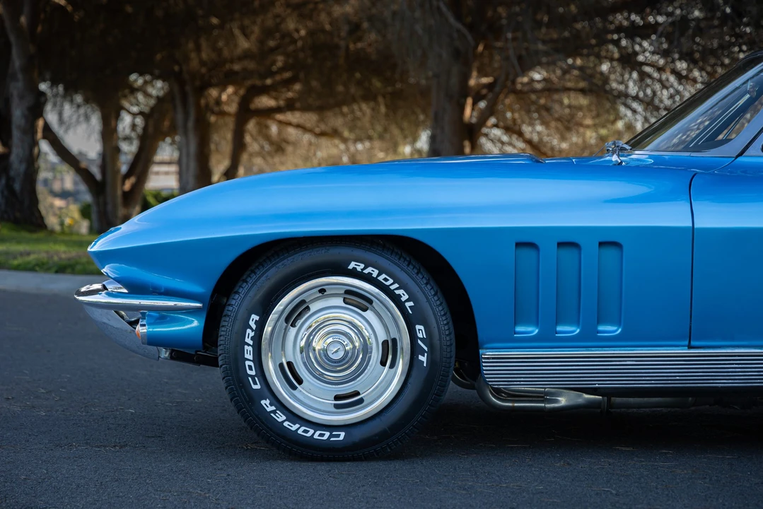 1966 Chevrolet Corvette C2 - Image 30 of 31