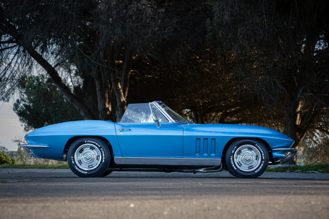 1966 Chevrolet Corvette C2 - Image 17 of 31