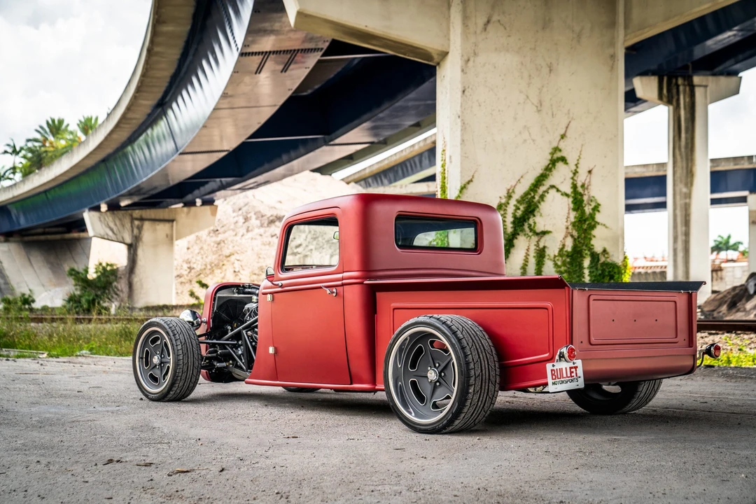 Ford Hot Rod - Image 5 of 31
