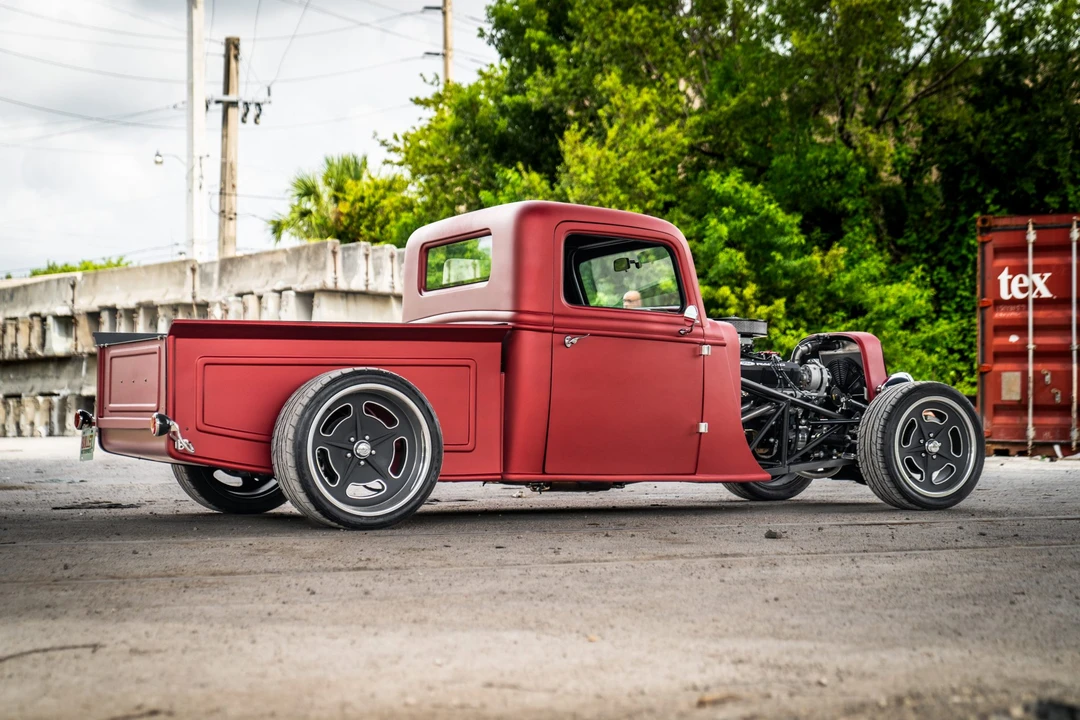 Ford Hot Rod - Image 7 of 31
