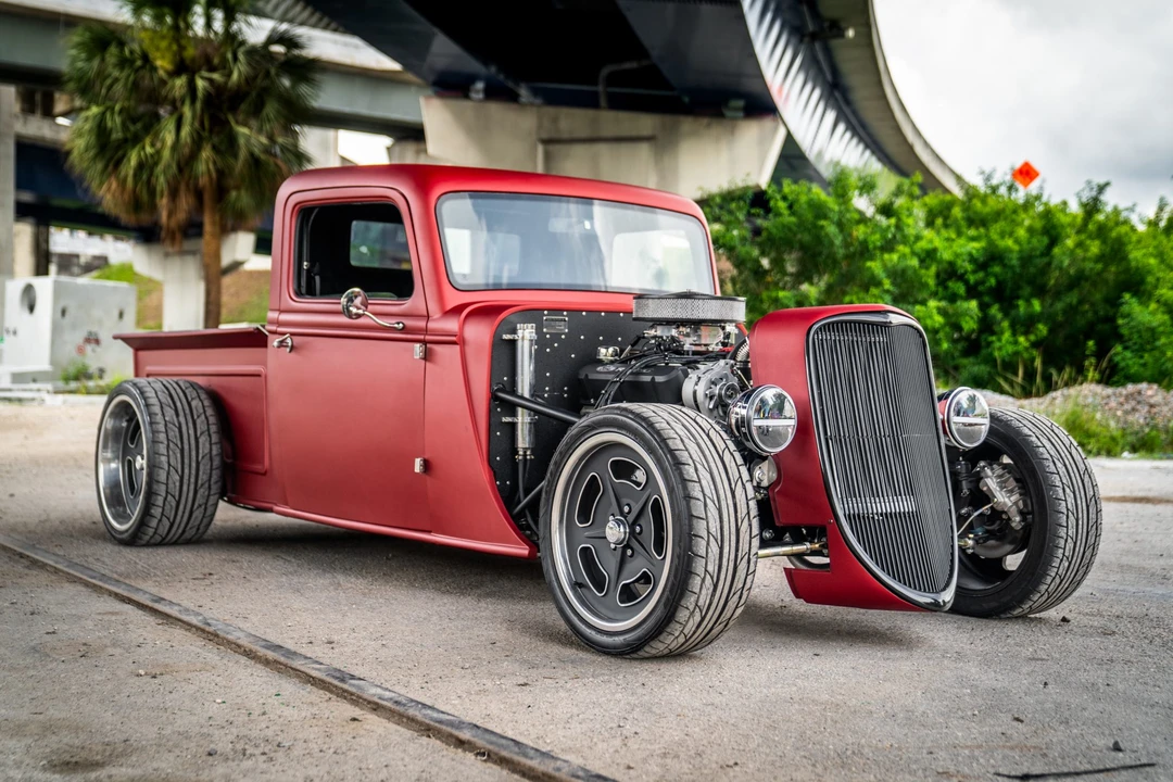 Ford Hot Rod - Image 9 of 31