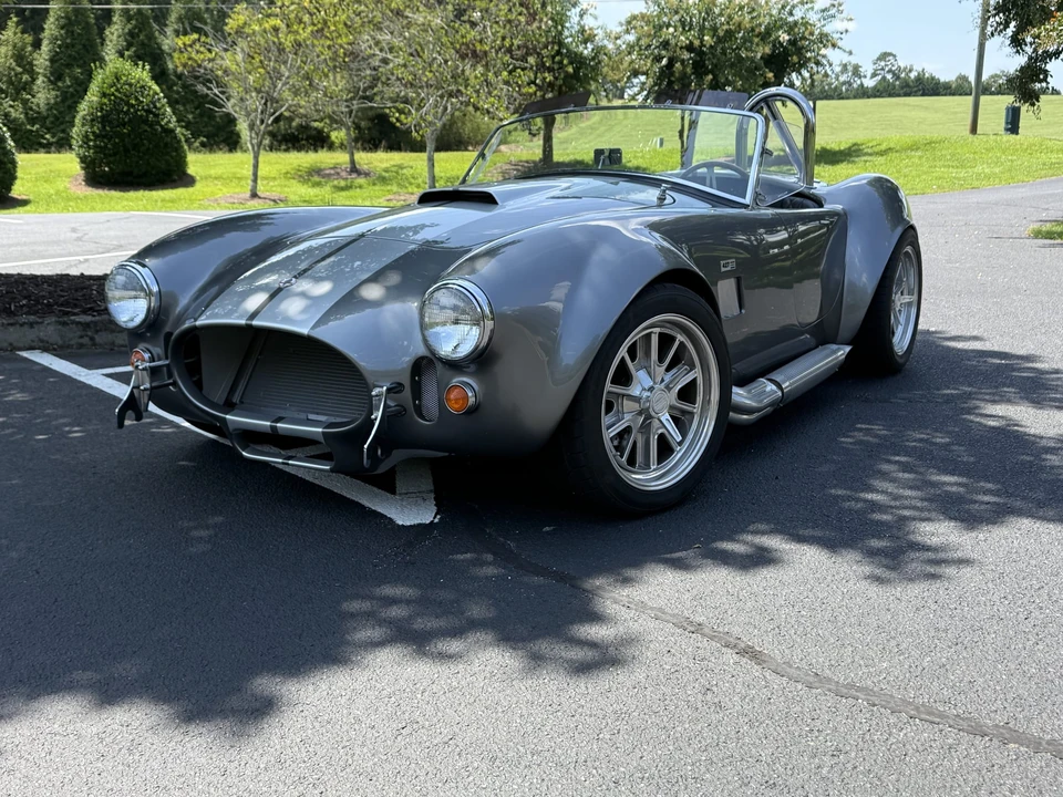 Factory Five Roadster - Image 3 of 31