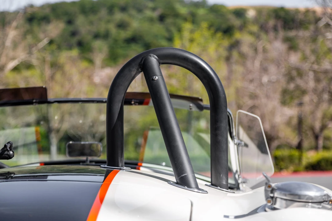 Shelby Cobra Replica - Image 28 of 31