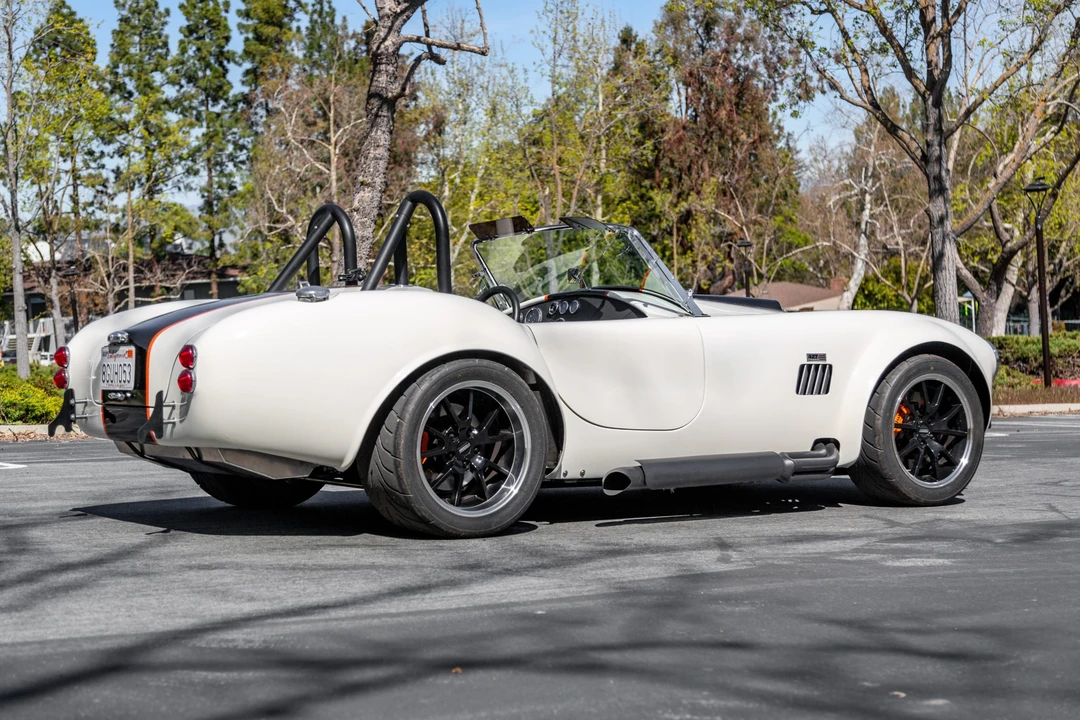 Shelby Cobra Replica - Image 6 of 31