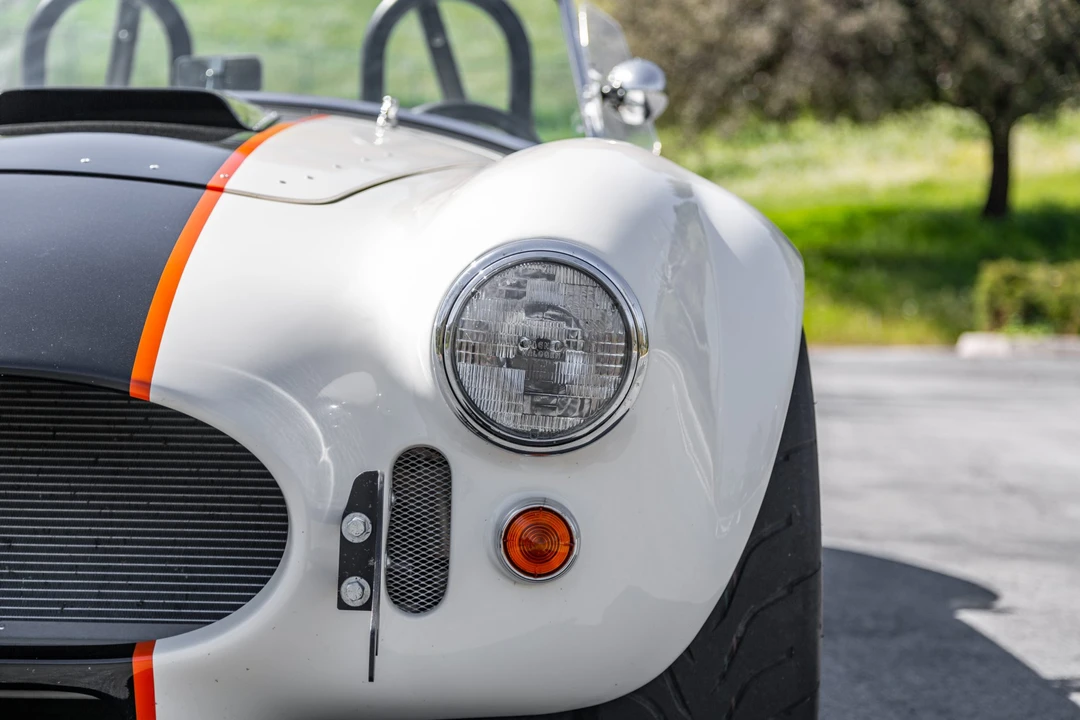 Shelby Cobra Replica - Image 11 of 31