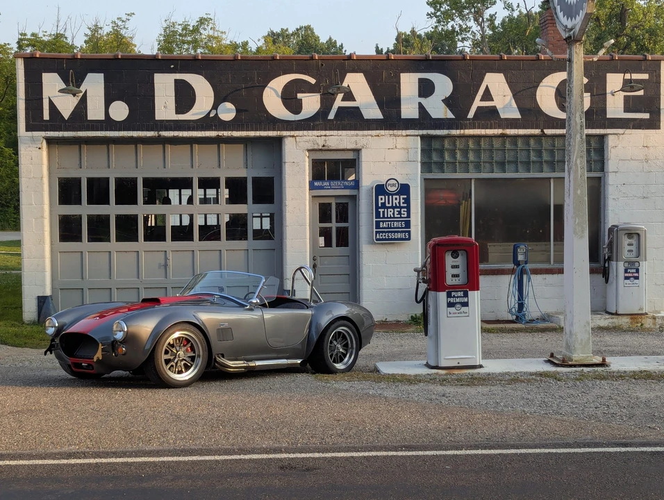 Factory Five Roadster - Image 3 of 31