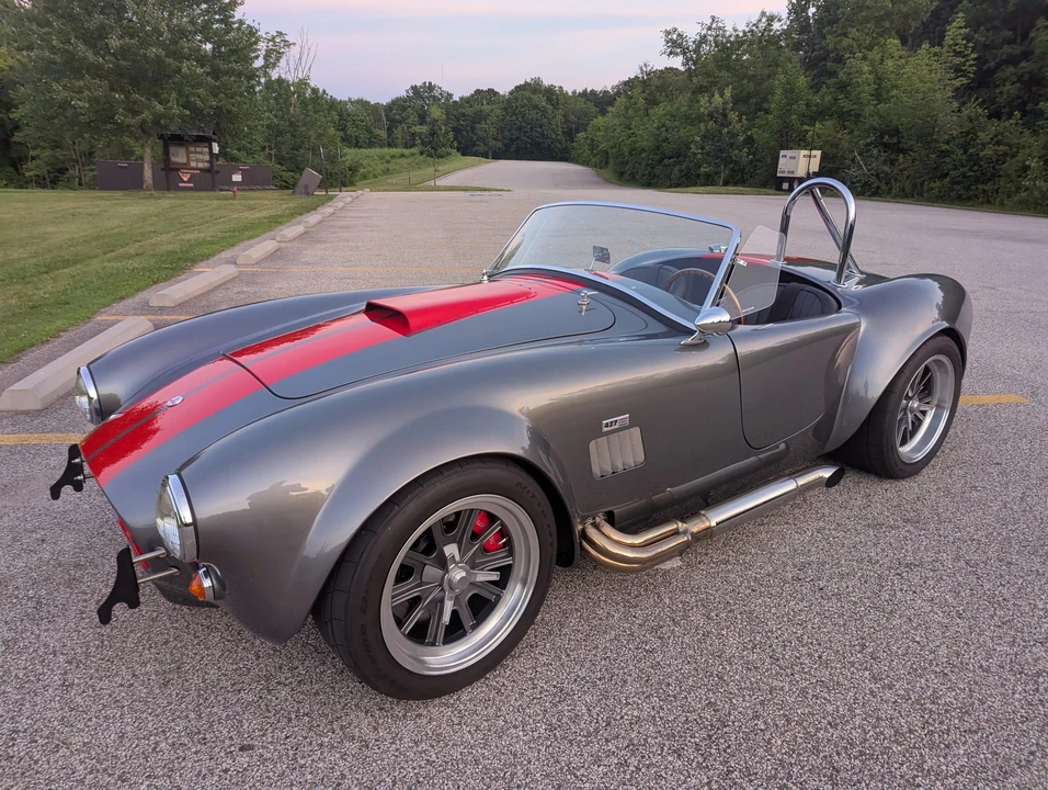 Factory Five Roadster - Image 21 of 31
