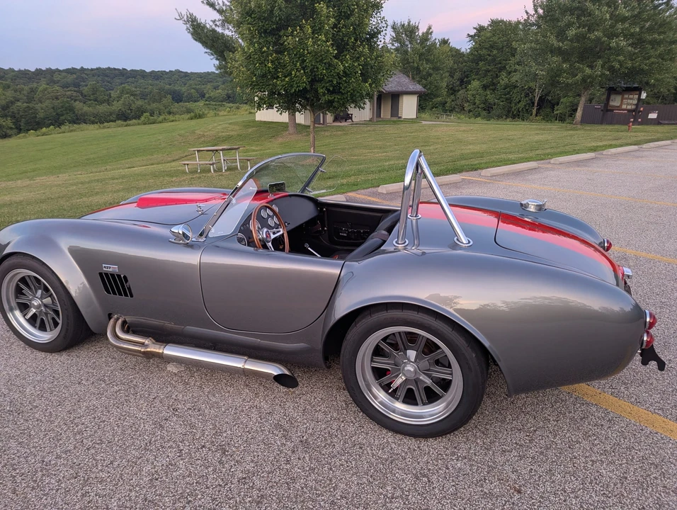 Factory Five Roadster - Image 27 of 31