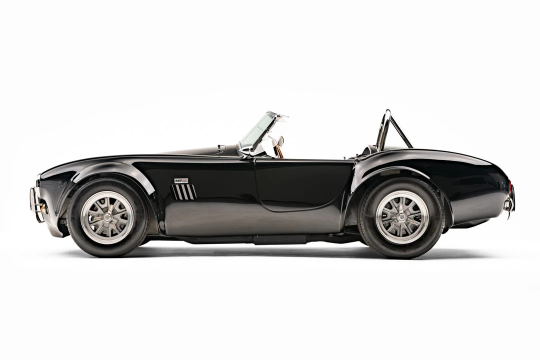 Shelby Cobra Replica - Image 8 of 31