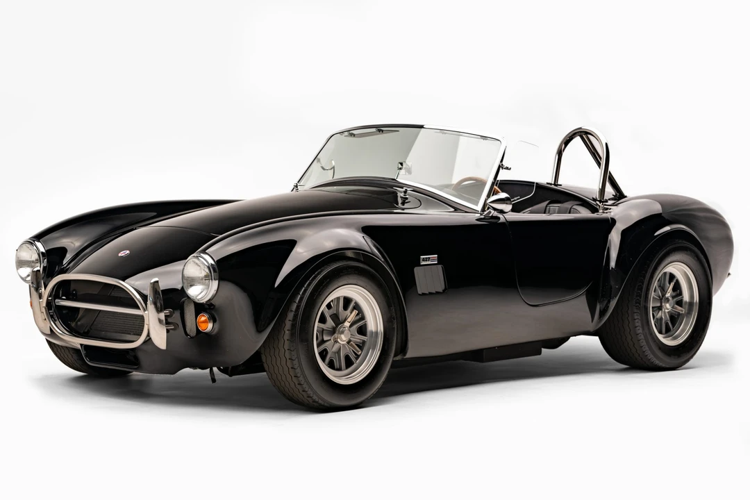 Shelby Cobra Replica - Image 9 of 31