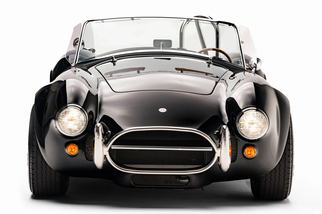 Shelby Cobra Replica - Image 11 of 31
