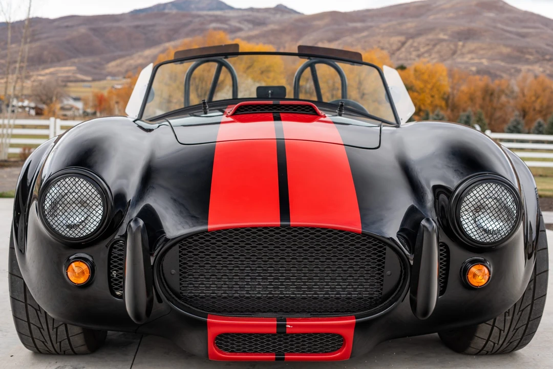 Shelby Cobra Replica - Image 10 of 31