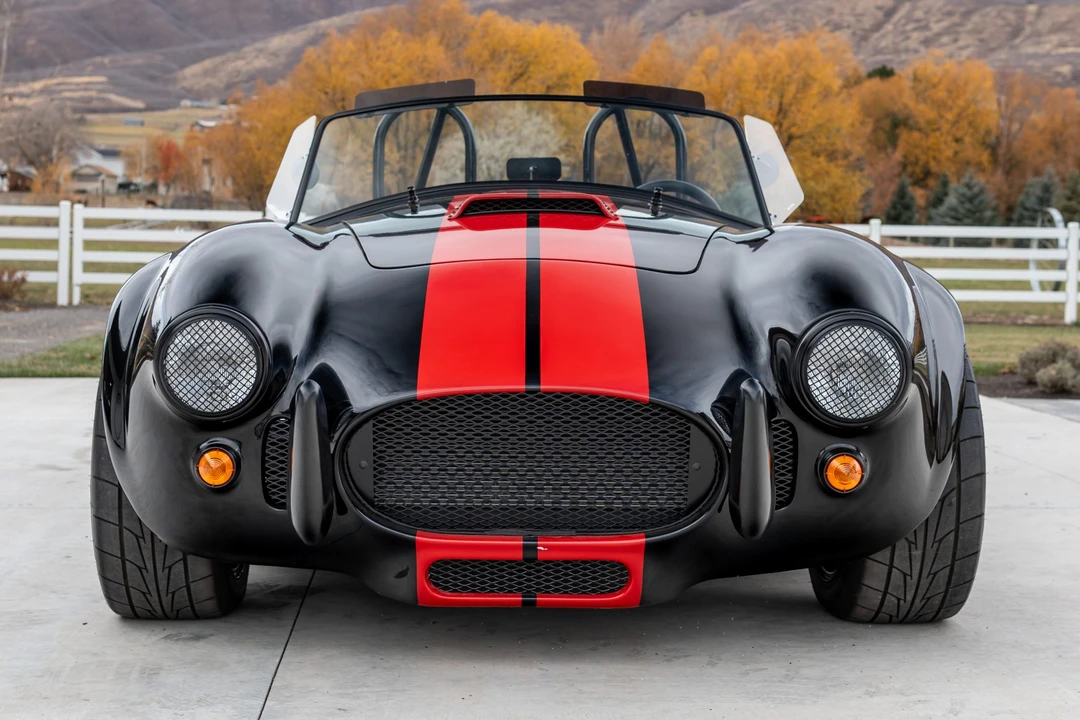 Shelby Cobra Replica - Image 2 of 31