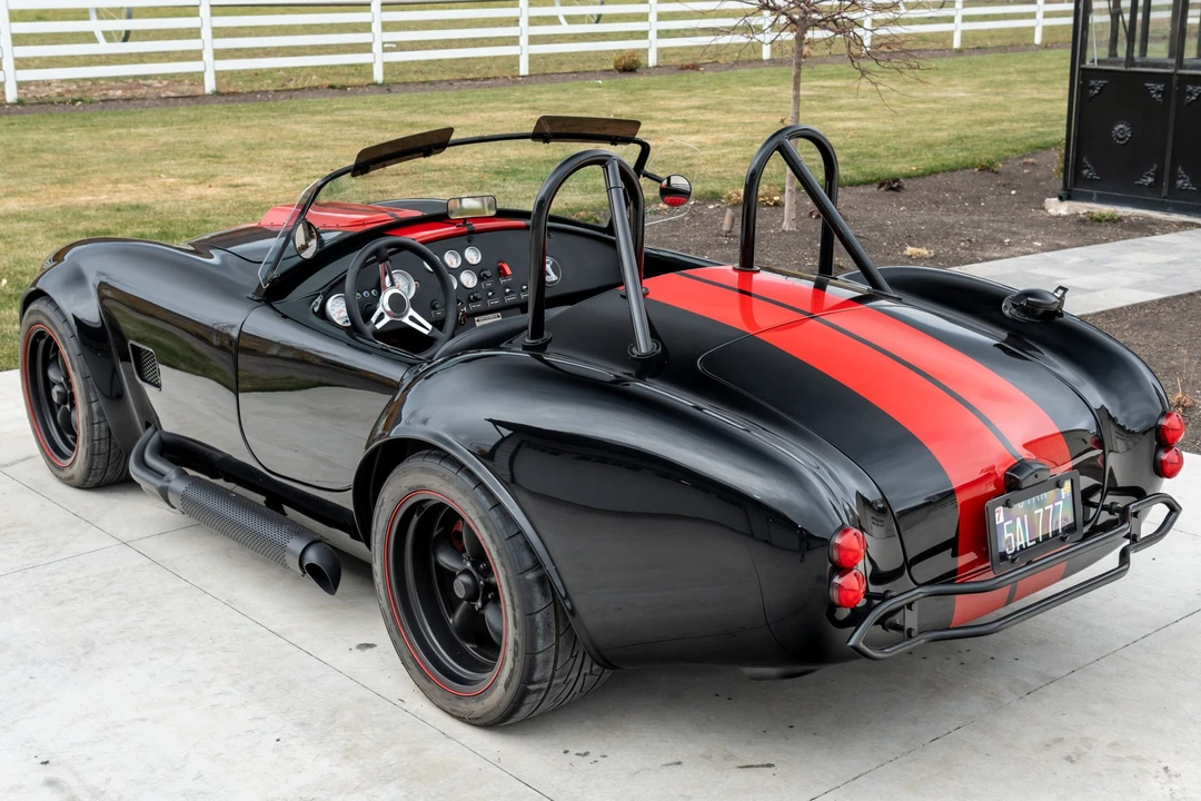 Shelby Cobra Replica - Image 7 of 31