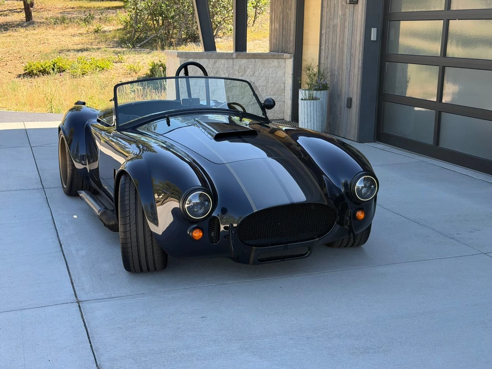 Shelby Cobra Replica - Image 4 of 31