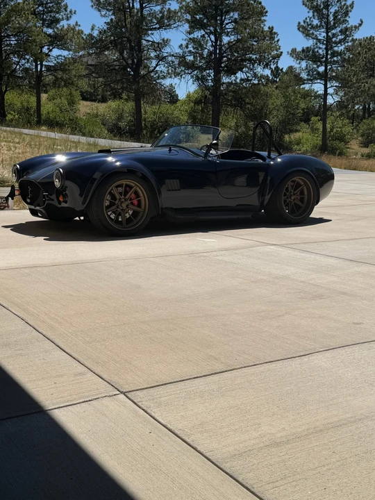 Shelby Cobra Replica - Image 17 of 31