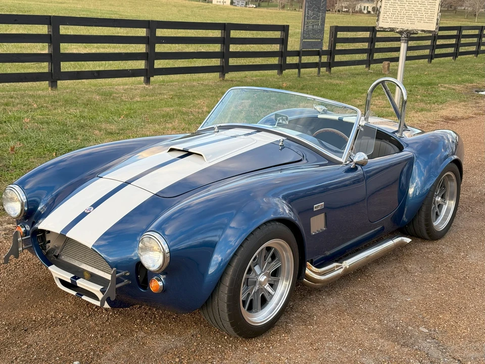 Shelby Cobra Replica - Image 5 of 31