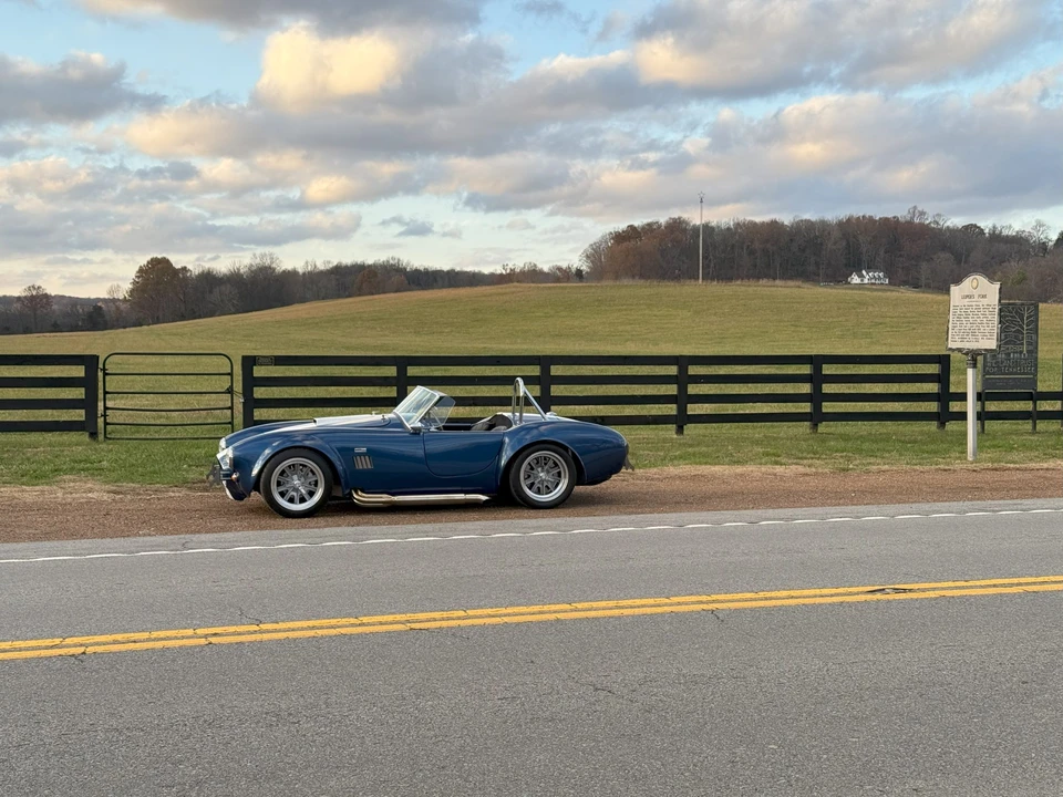 Shelby Cobra Replica - Image 7 of 31