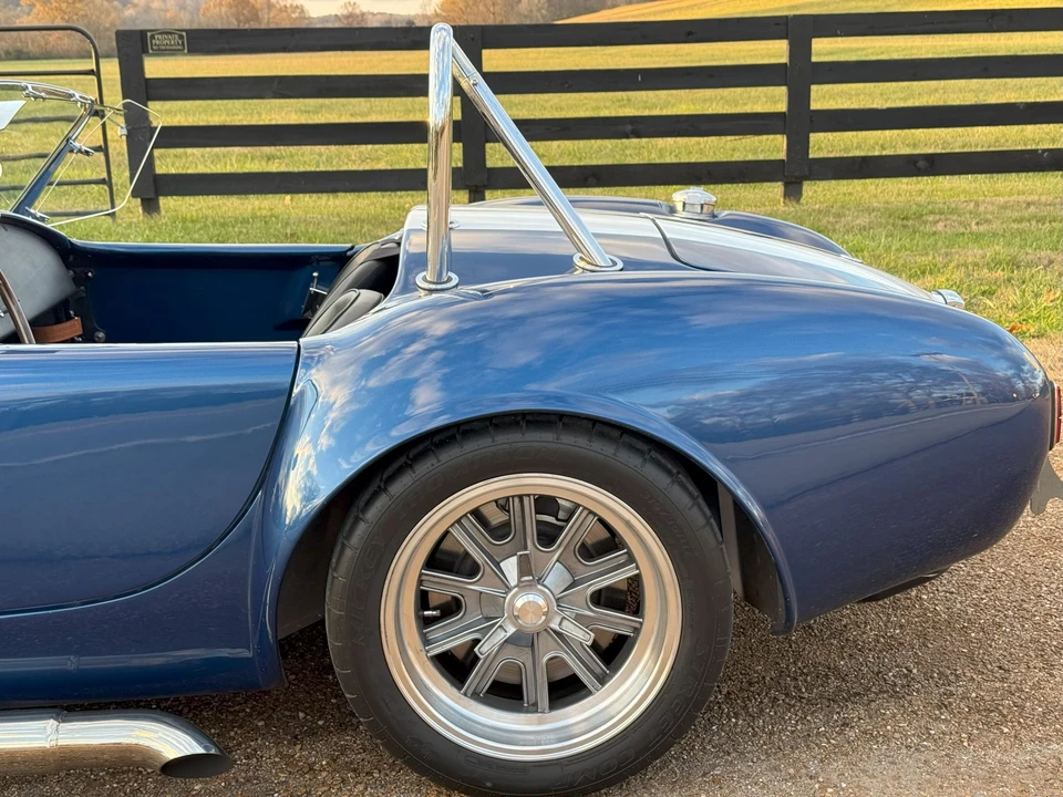 Shelby Cobra Replica - Image 26 of 31