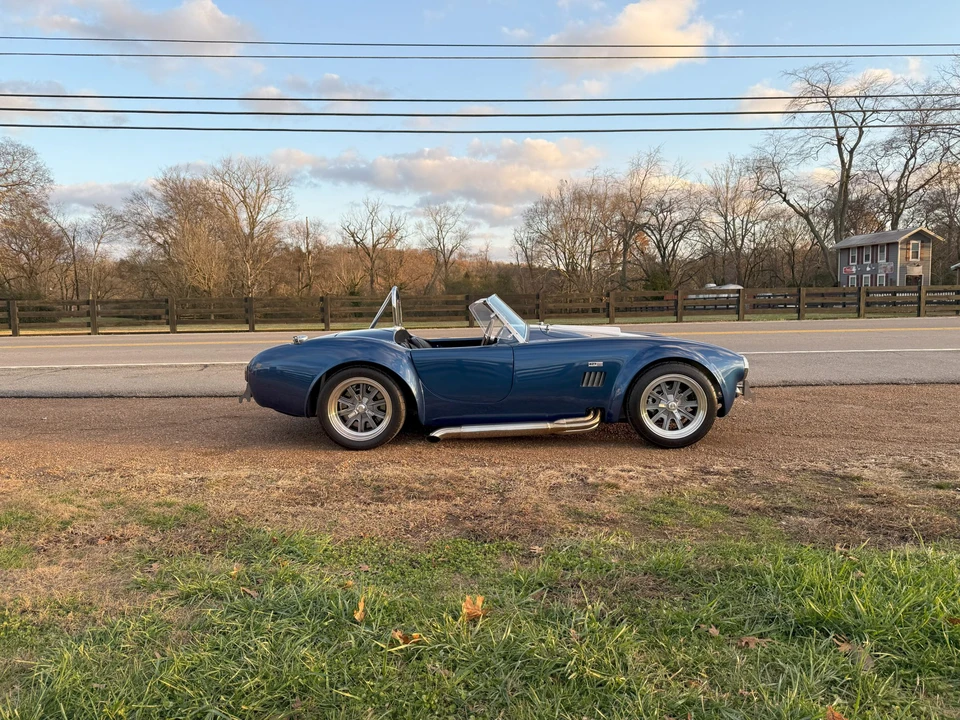 Shelby Cobra Replica - Image 14 of 31
