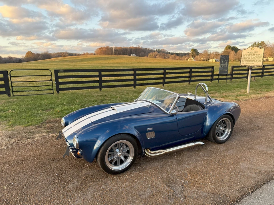 Shelby Cobra Replica - Image 6 of 31