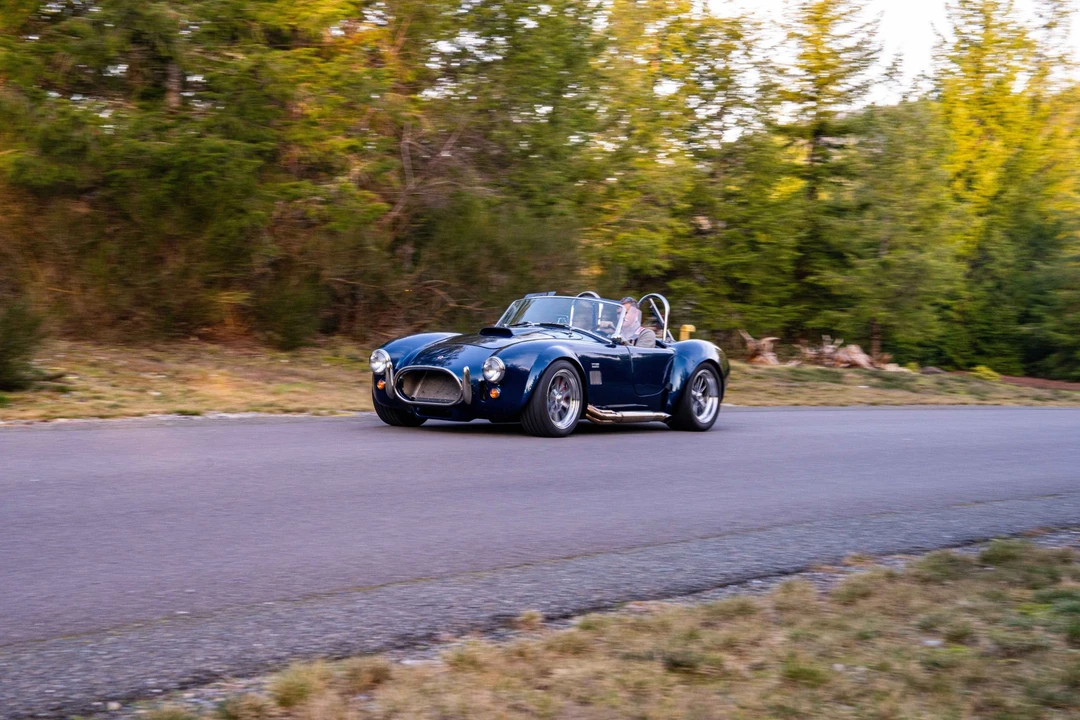 Shelby Cobra Replica - Image 26 of 31