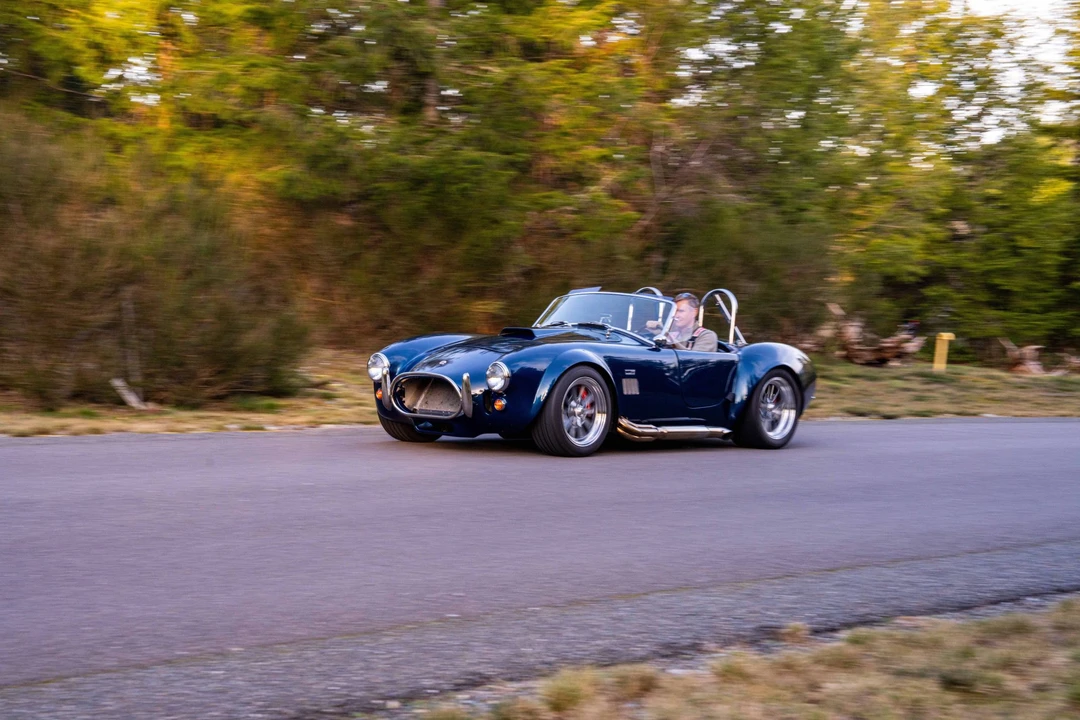 Shelby Cobra Replica - Image 21 of 31