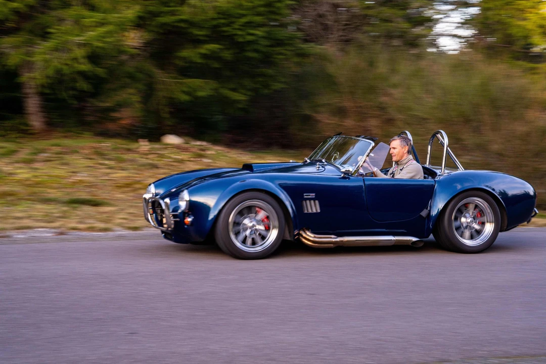 Shelby Cobra Replica - Image 24 of 31