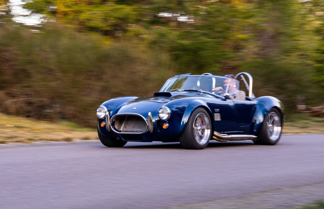 Shelby Cobra Replica - Image 27 of 31
