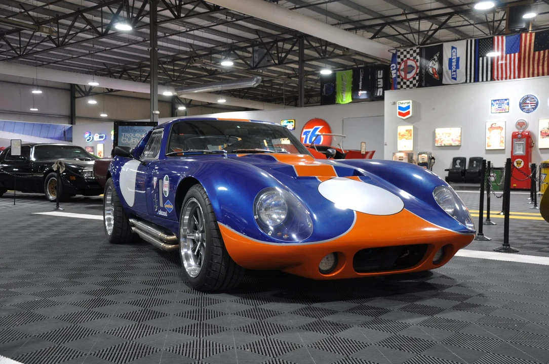 Factory Five Type 65 - Image 9 of 31