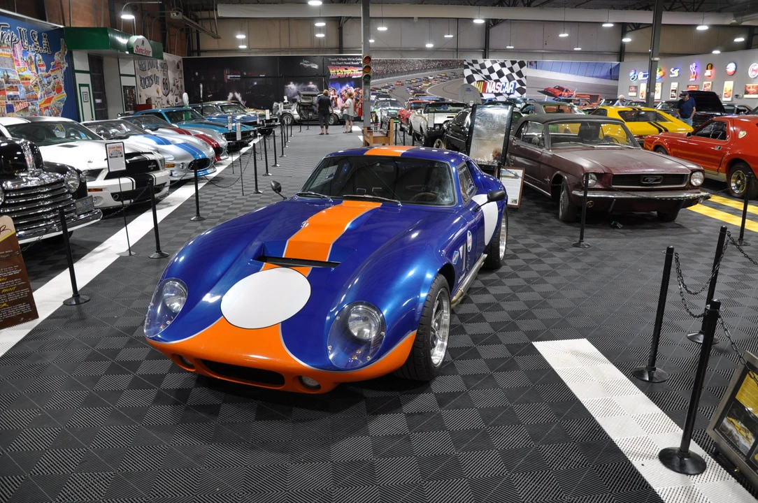 Factory Five Type 65 - Image 7 of 31