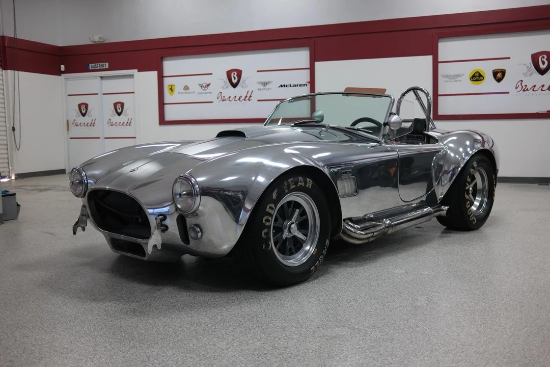 Shelby Cobra Replica - Image 5 of 31