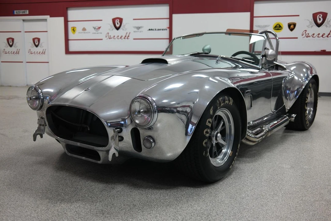 Shelby Cobra Replica - Image 6 of 31