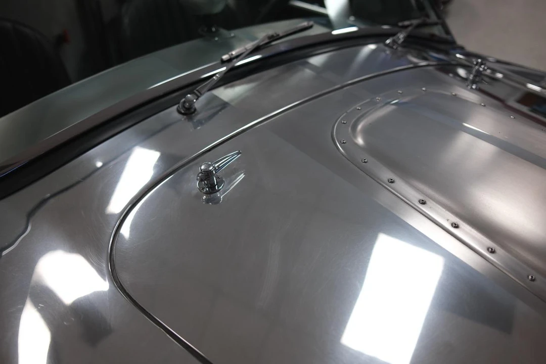 Shelby Cobra Replica - Image 24 of 31