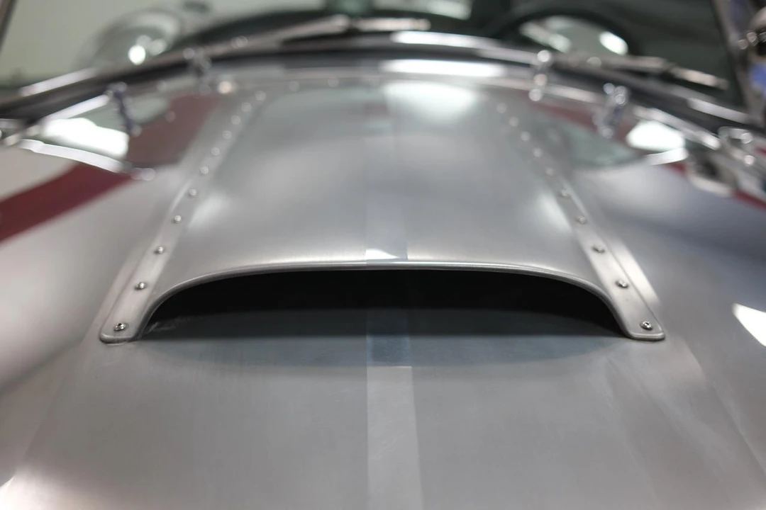Shelby Cobra Replica - Image 21 of 31