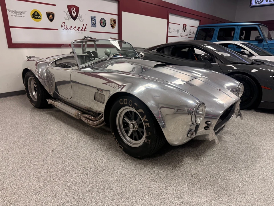Shelby Cobra Replica - Image 3 of 31