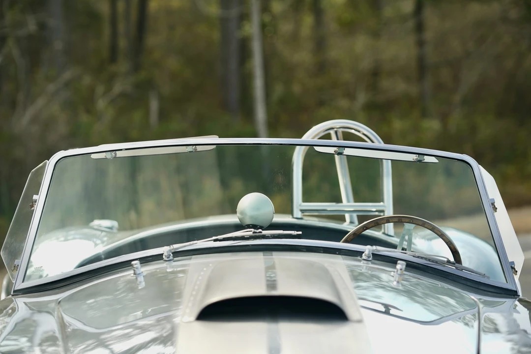 Shelby Cobra Replica - Image 18 of 31