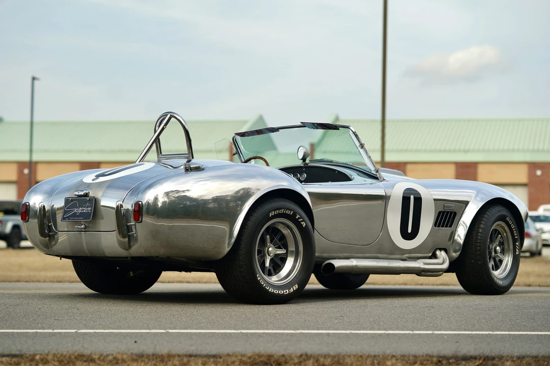 Shelby Cobra Replica - Image 6 of 31