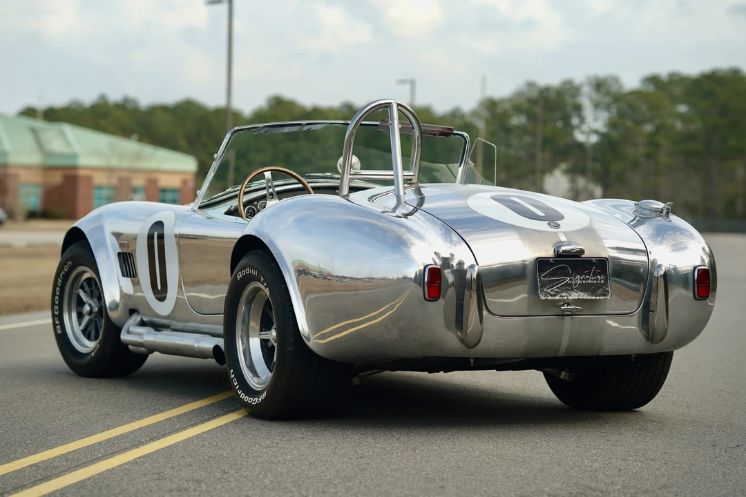 Shelby Cobra Replica - Image 4 of 31