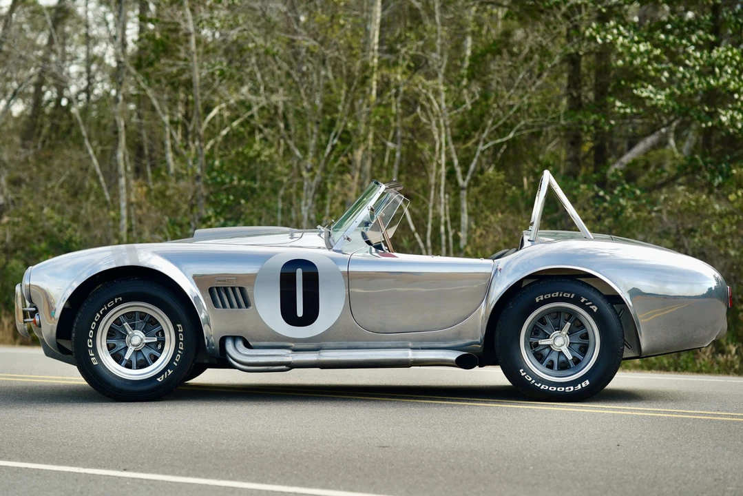 Shelby Cobra Replica - Image 3 of 31