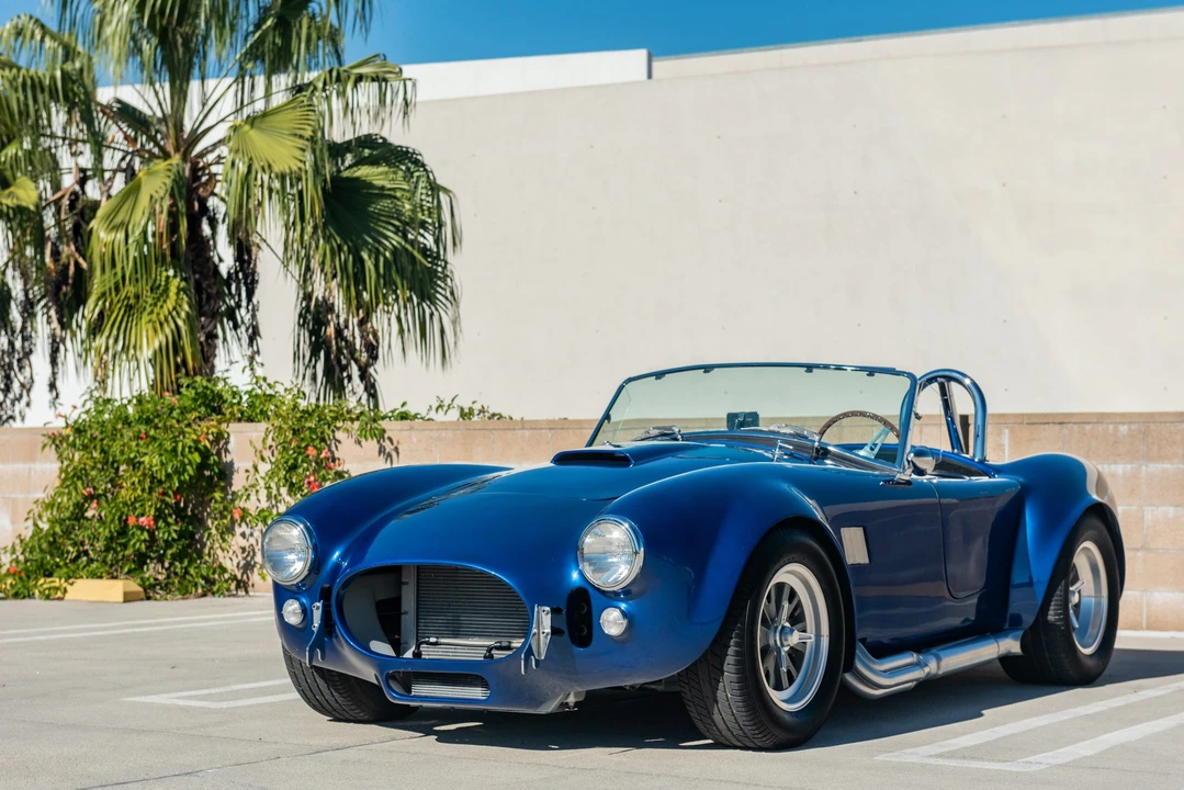 Shelby Cobra Replica - Image 2 of 31