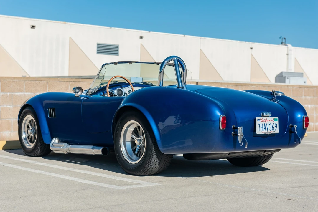 Shelby Cobra Replica - Image 4 of 31