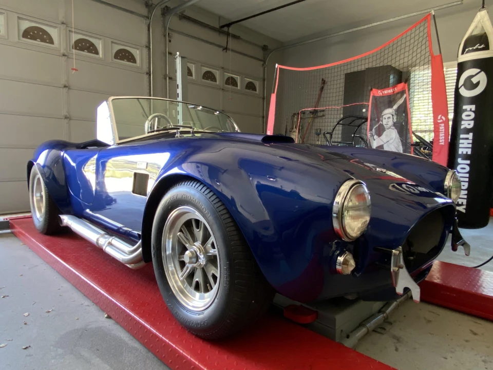 Shelby Cobra Replica - Image 17 of 31